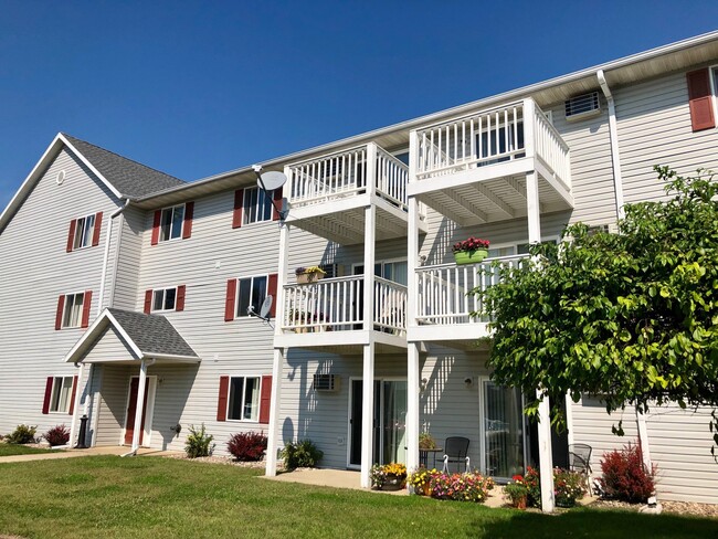 Building Photo - West Win Heights Apartments
