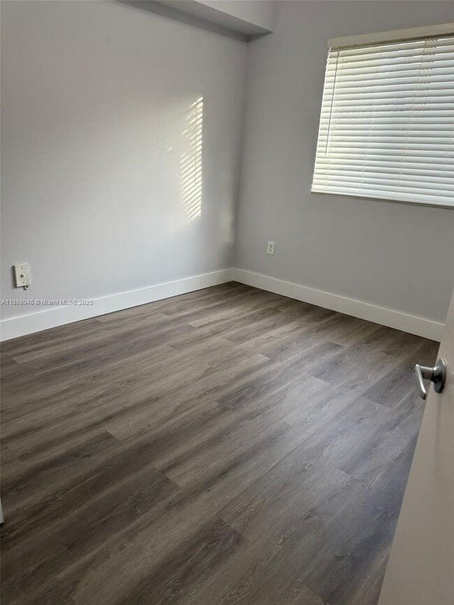 Photo - 11040 SW 196th St Unit 211