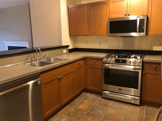 Photo - Updated Condo with Parking for One, Great Location and Communal Roof-top Deck!!