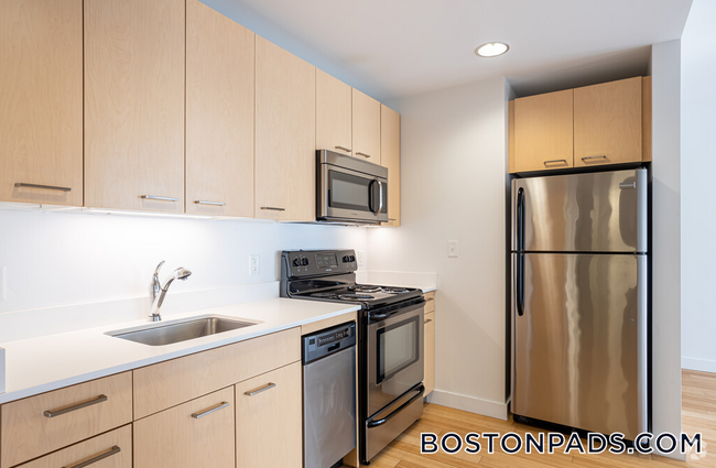 Building Photo - 1126 Boylston St Unit 309 Rental