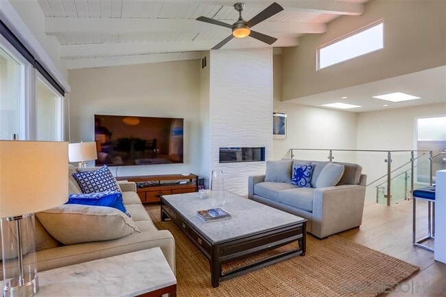 Photo - 429 S Sierra Ave Unidad 331