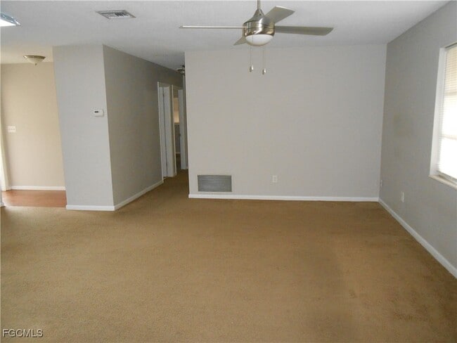 Photo - 241 Thistle Ct