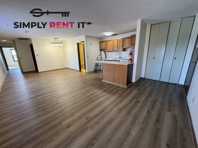 Photo - Renovated 2 bedroom, Story City Unit 11