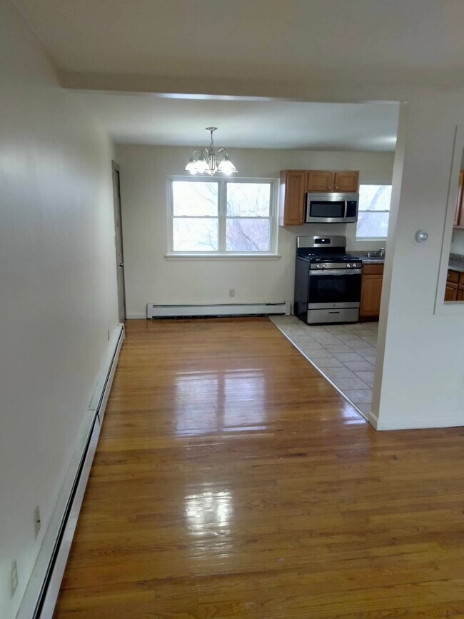 Photo - 29-31 Annawan St