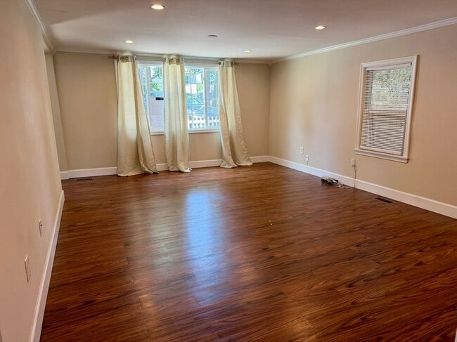 Photo - 3435 S Temple Ave