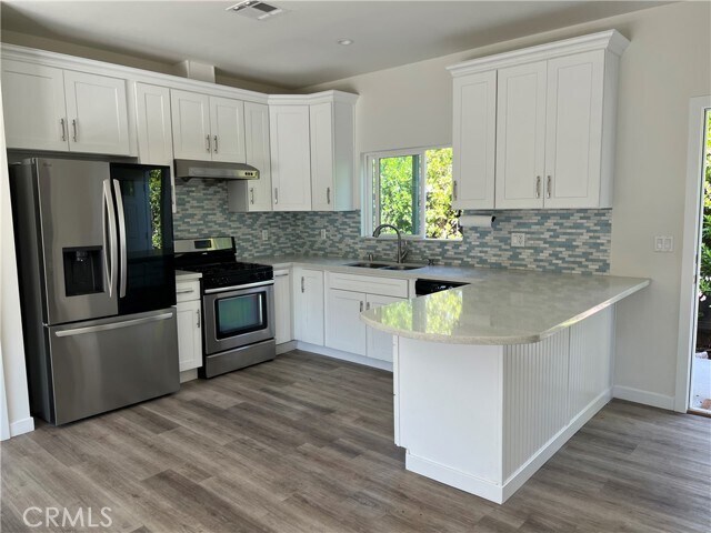 Photo - 689 Clarion Pl