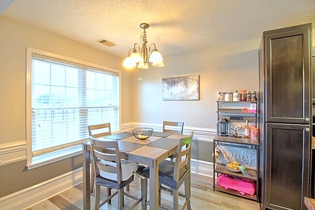 Photo - 77 Mancey Garrason Lp