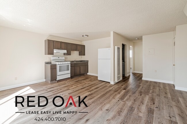 Building Photo - 12883 San Fernando Rd Unit 28 Rental