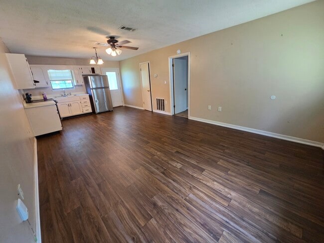 Photo - 401 E Lawnwood Ave