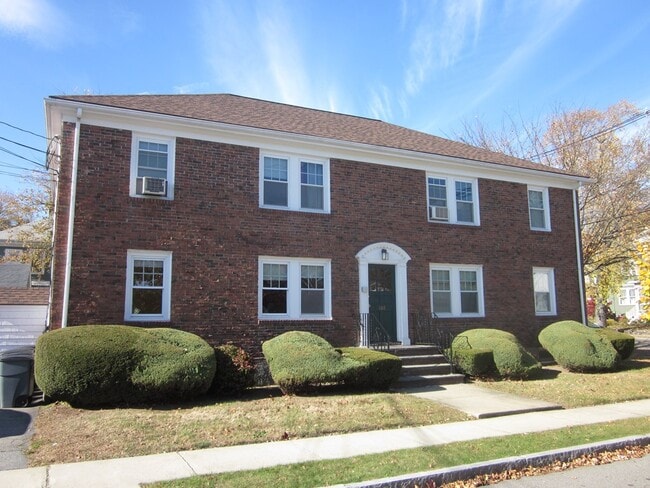 Building Photo - 108 Bromfield St Unit 3 Rental