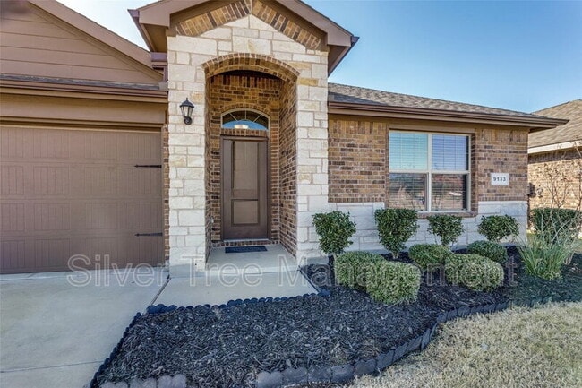 Photo - 9133 High Stirrup Ln