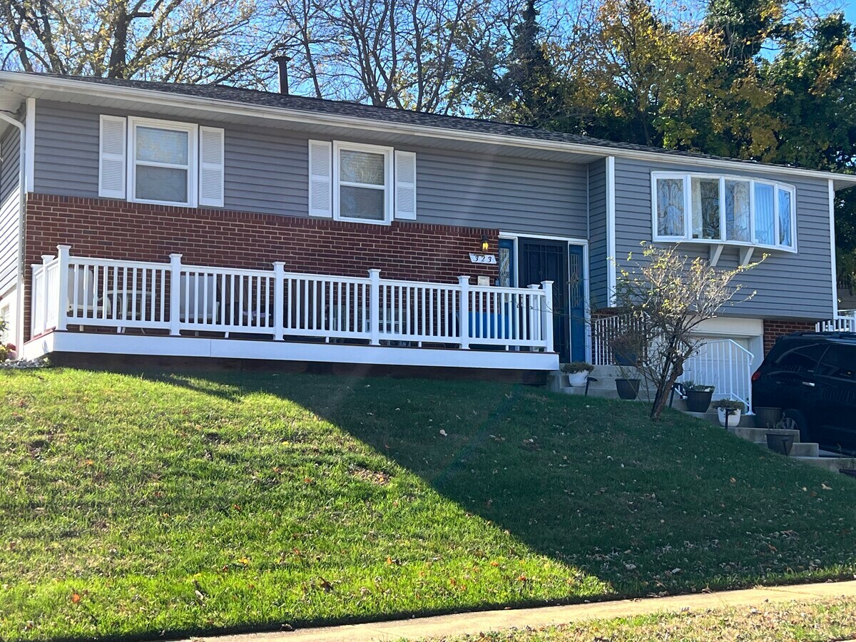 Photo - 323 Aragona Dr