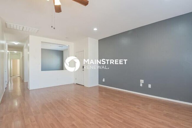 Photo - 5011 E Fishhook Ct