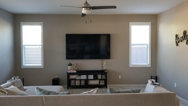 Photo - 2248 E Ottawa Ln