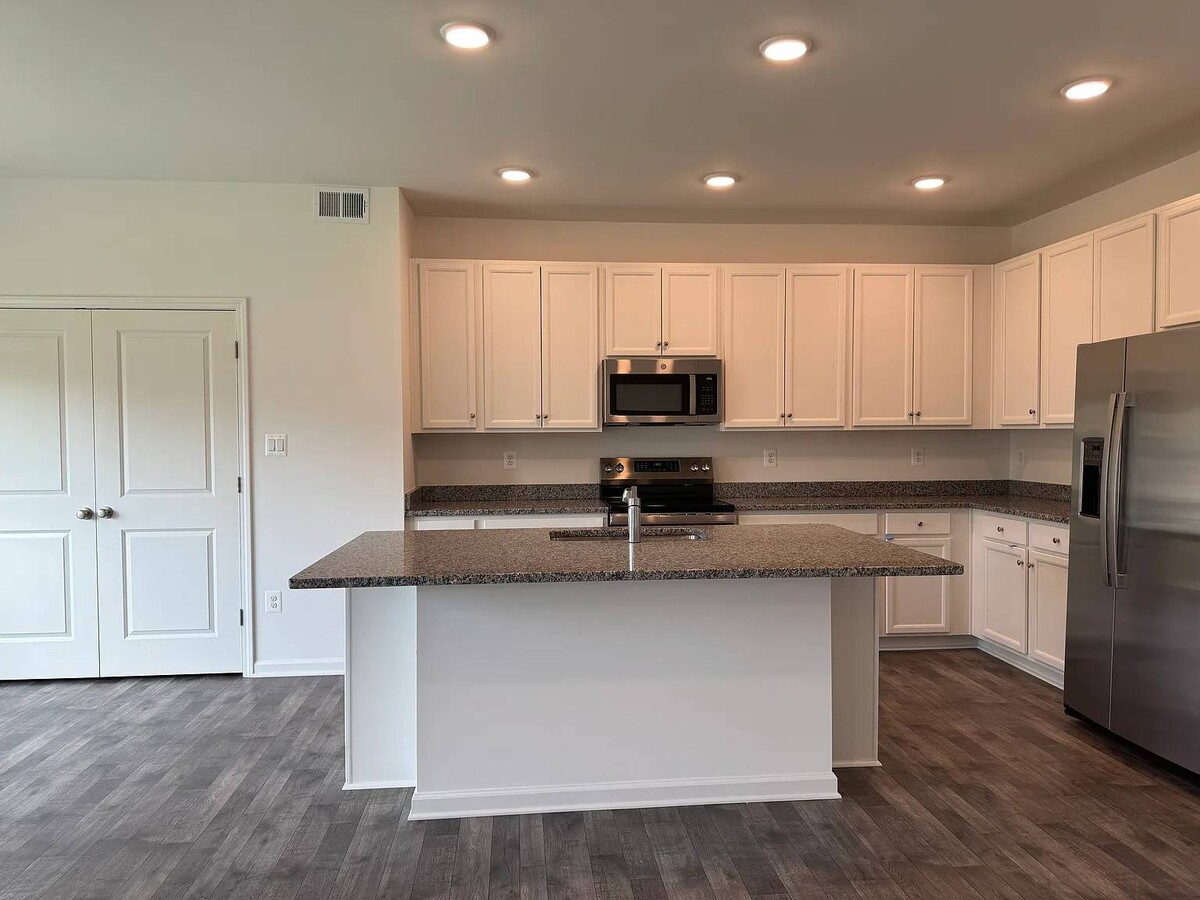 Photo - 74 Reformation Dr