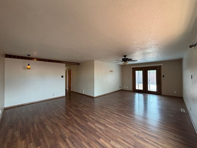 Photo - Cozy 4 Bedroom 2 Bathroom Home In The NE!