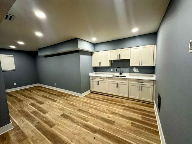Photo - 1012 Lawton St SW