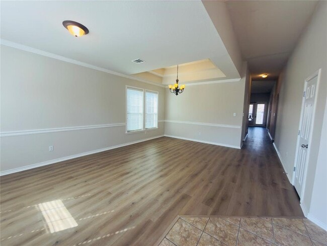 Photo - 3932 Links Ln