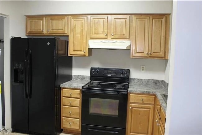 Photo - 2548 Cove Point Pl