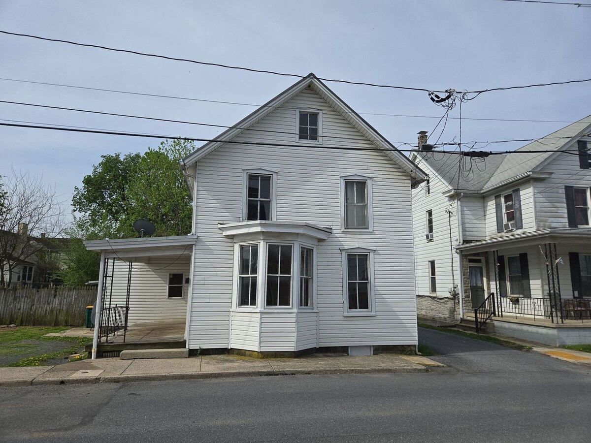 2 Bedroom Single Family Home in Chambersburg Borough - 2 Bedroom Single Family Home in Chambersburg Borough