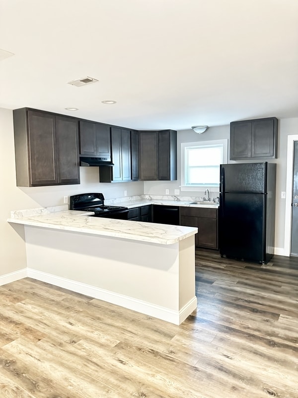 Photo - 1111 Columbus Cir