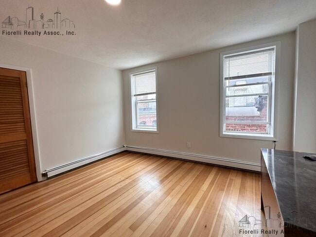 Photo - 39 Charter St