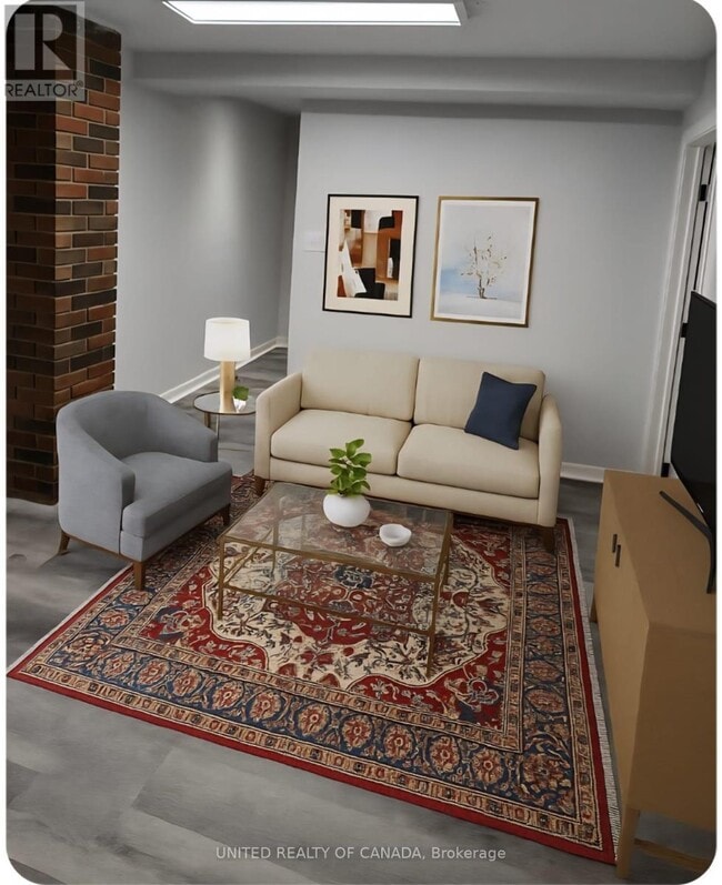 Photo - 126 Weldrick Rd W