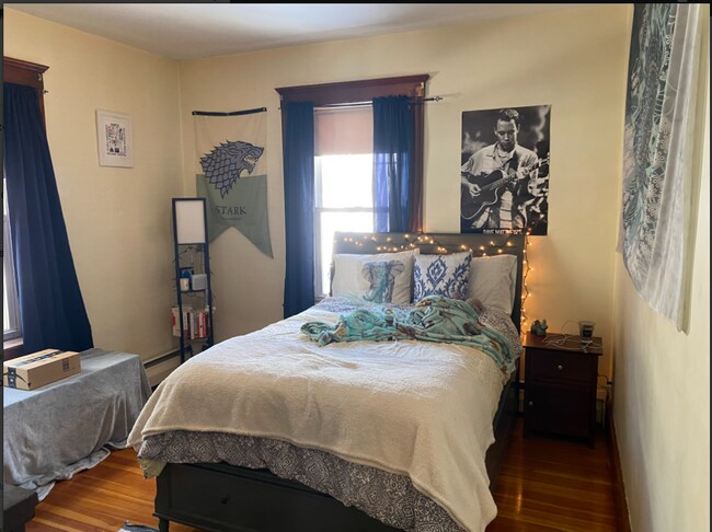 7 Hillside St Unit 2
