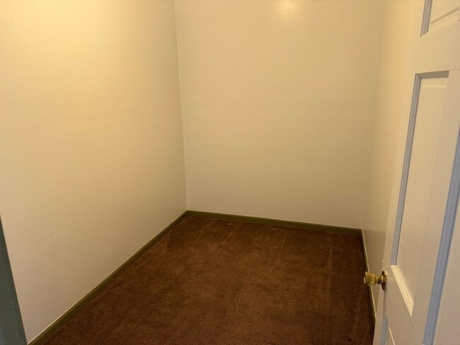 Photo - Hewitt,S.85 Unit Apt 1