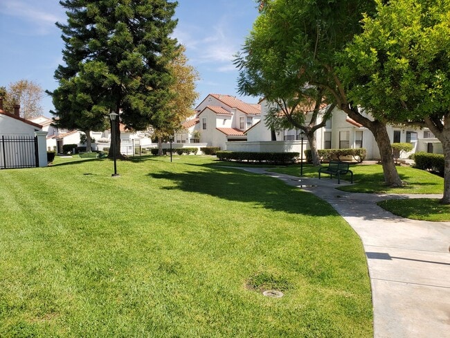 Photo - 9765 Alburtis Ave
