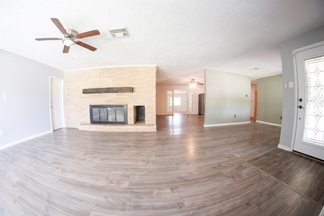 Photo - 4904 Meadowlark St