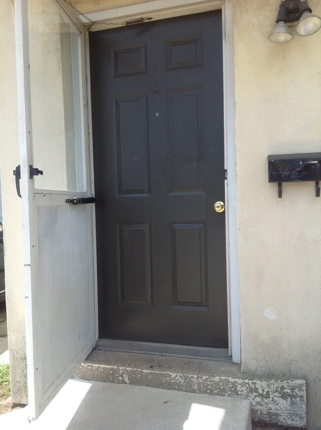 Building Photo - 758 Ashland Ave Unit Ashland Avenue