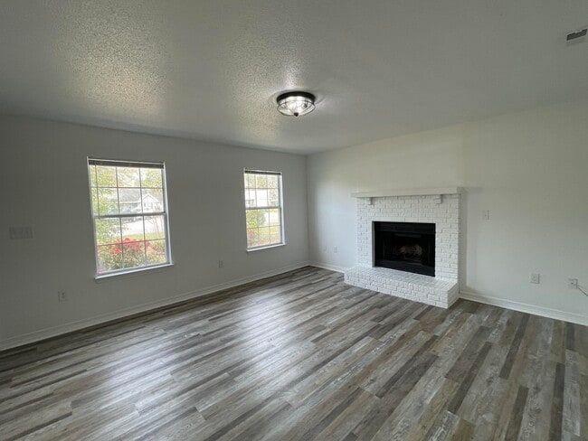 Photo - 3350 Shoal Creek Cove