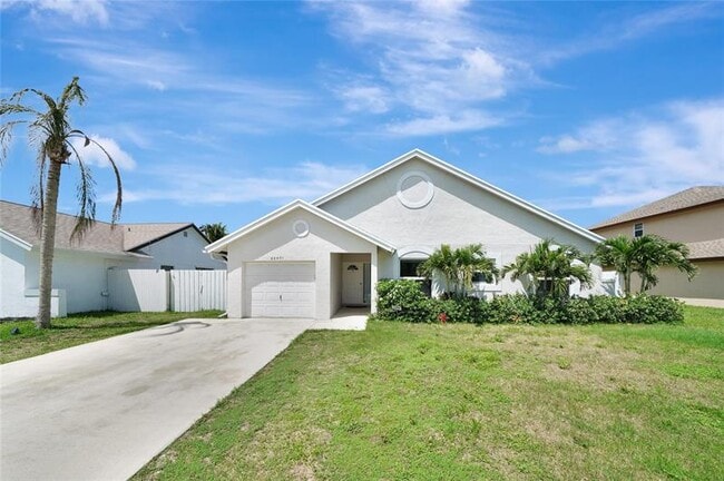 Photo - 22471 Grouper Ct Casa