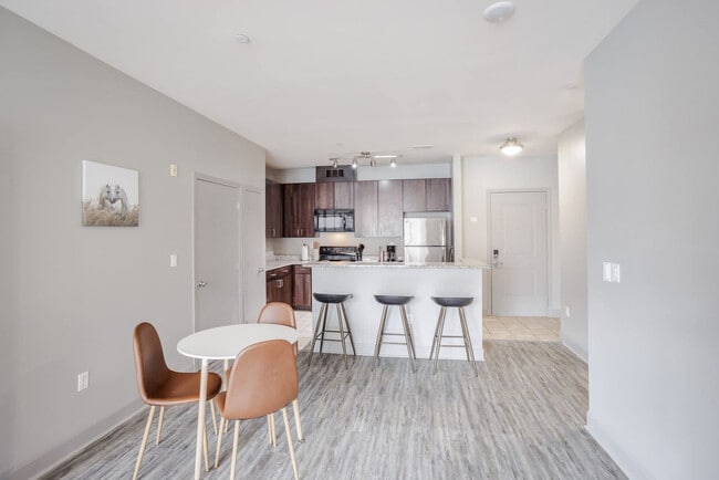 Photo - 121 E Freedom Way Unidad ID1257390P