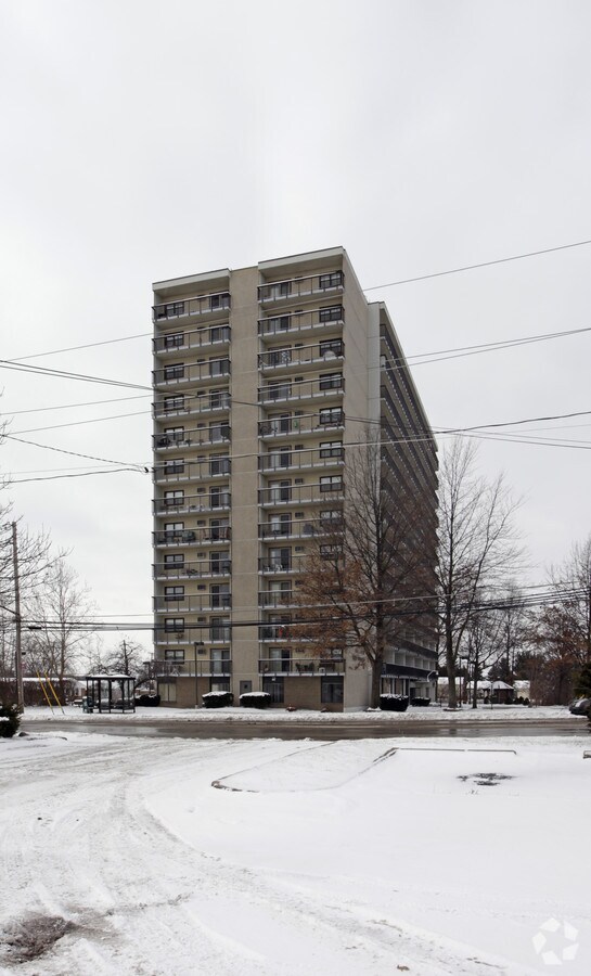 Photo - Alpeter Apartments