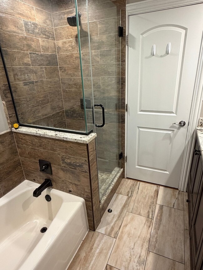 8285 Archer Ave Unit 4