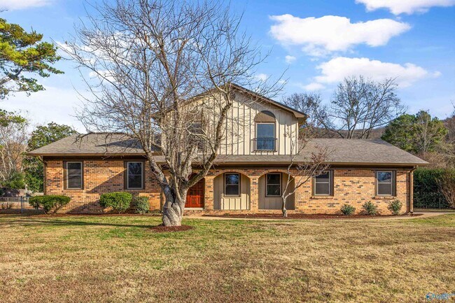 Building Photo - 8003 Brookfield Cir SE