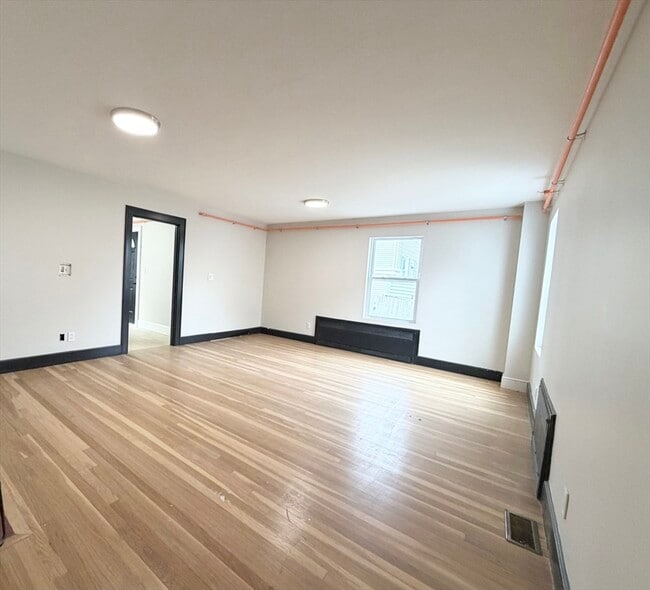 Photo - 3 1/2 Buffum St Unit 1