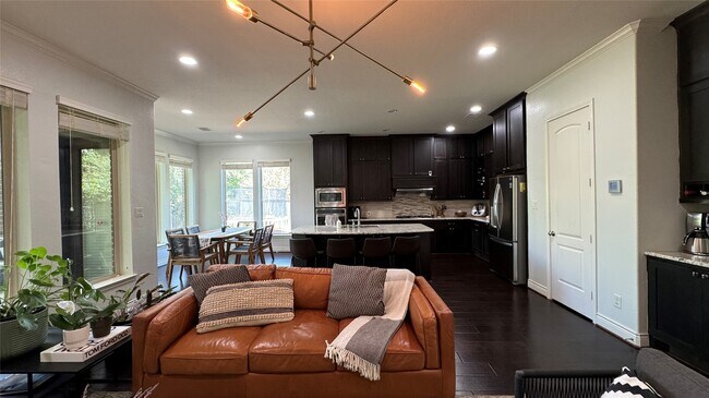 Photo - 27 Jonquil Pl