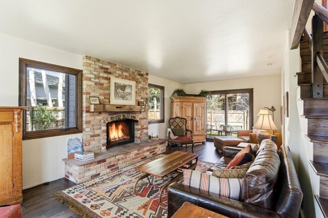 Photo - 2635 Little Kate Rd