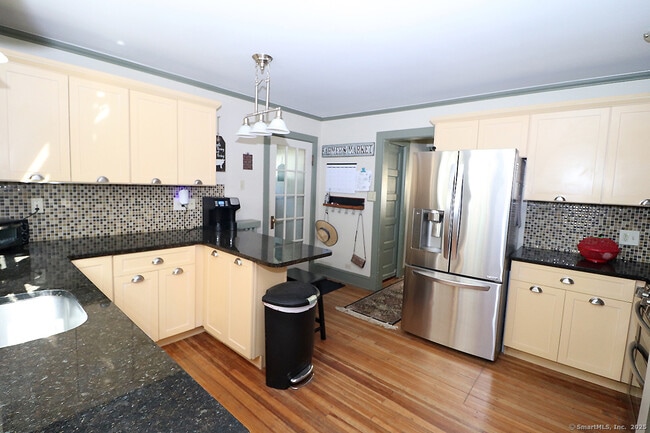 Photo - 111 Stearns St