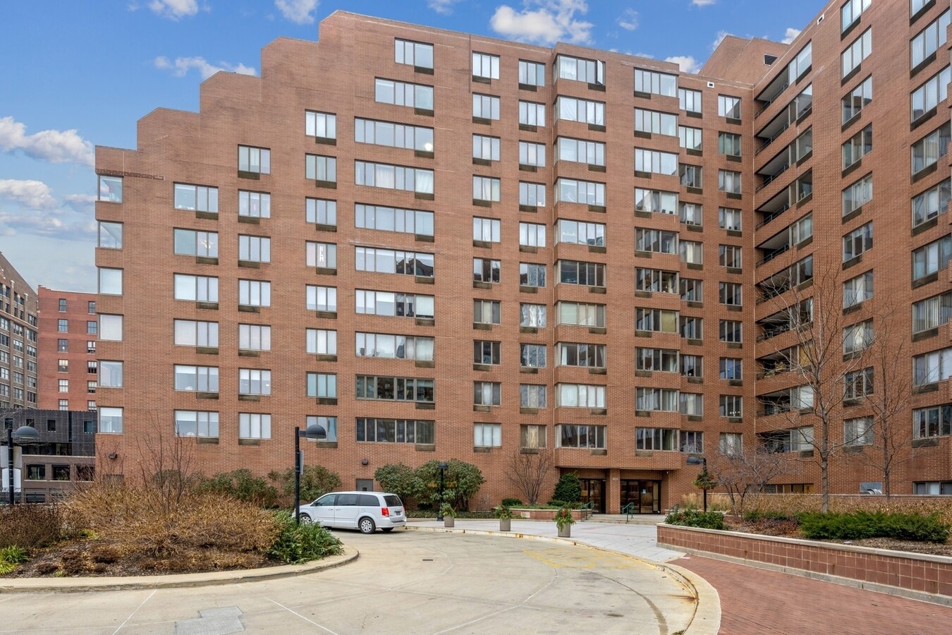 Photo - 801 S Plymouth Ct Unit 306