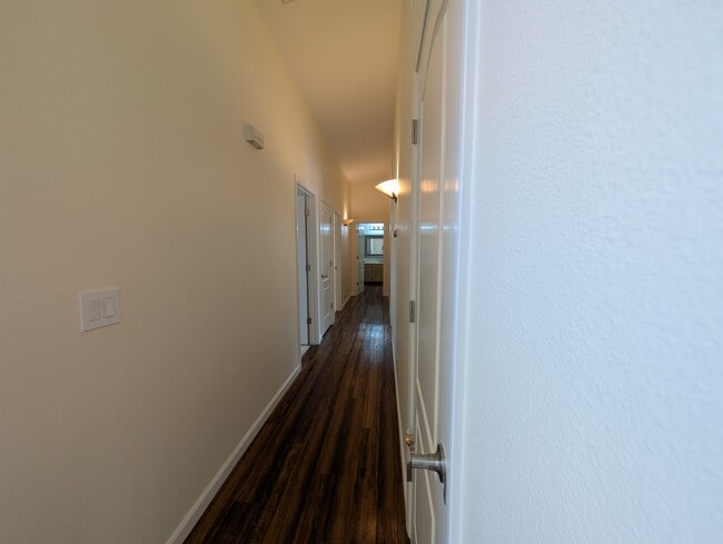 Photo - 520 Bobbys Ln