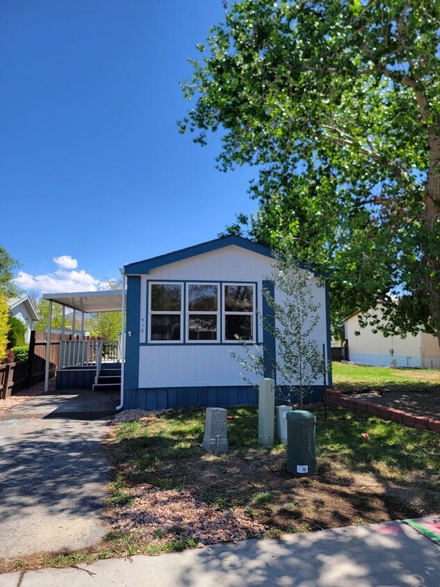 Bright 3-Bed, 2-Bath Home with Yard in 55+... - Bright 3-Bed, 2-Bath Home with Yard in 55+...
