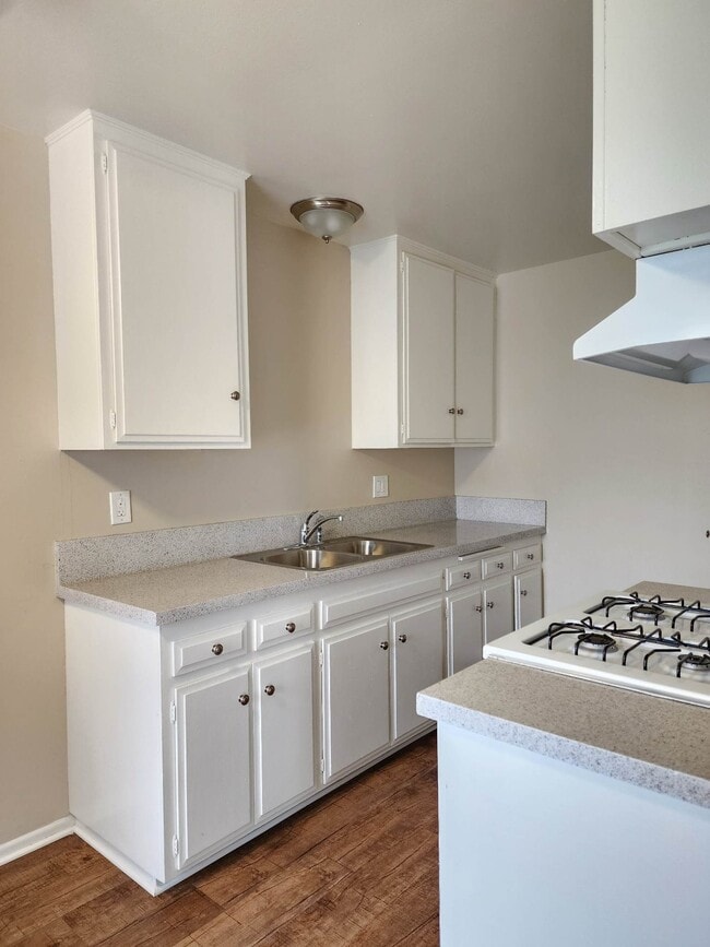 Photo - Tustin Orleans