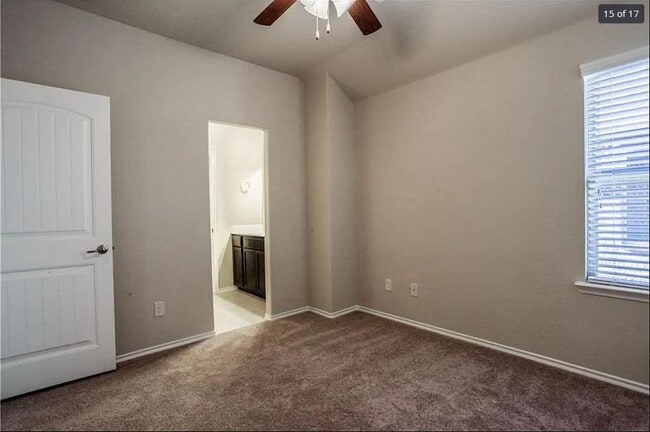 Photo - 616 Crowell Dr