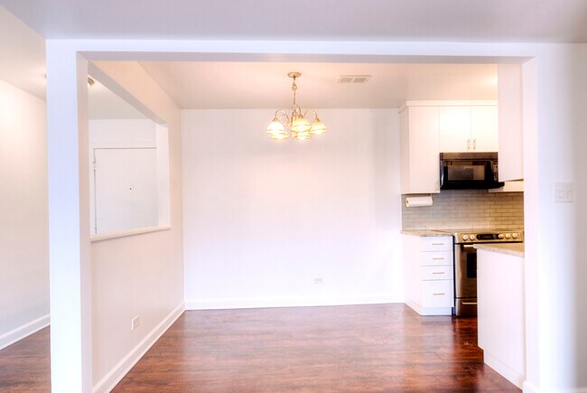 Photo - 6101 W 94th St Unidad C7