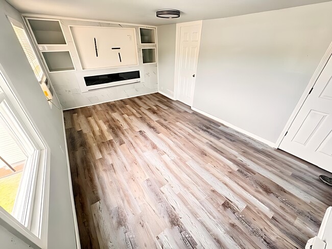 Photo - 204 Island St Unit Upper