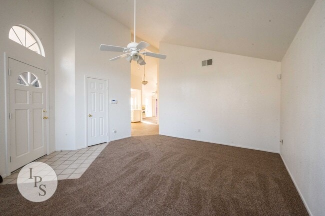 Photo - North West Fresno Home, 3BR/2BA, Lots of Amenities